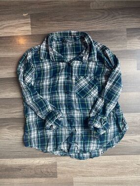 Soft Cropped Navy Button-Down Shirt